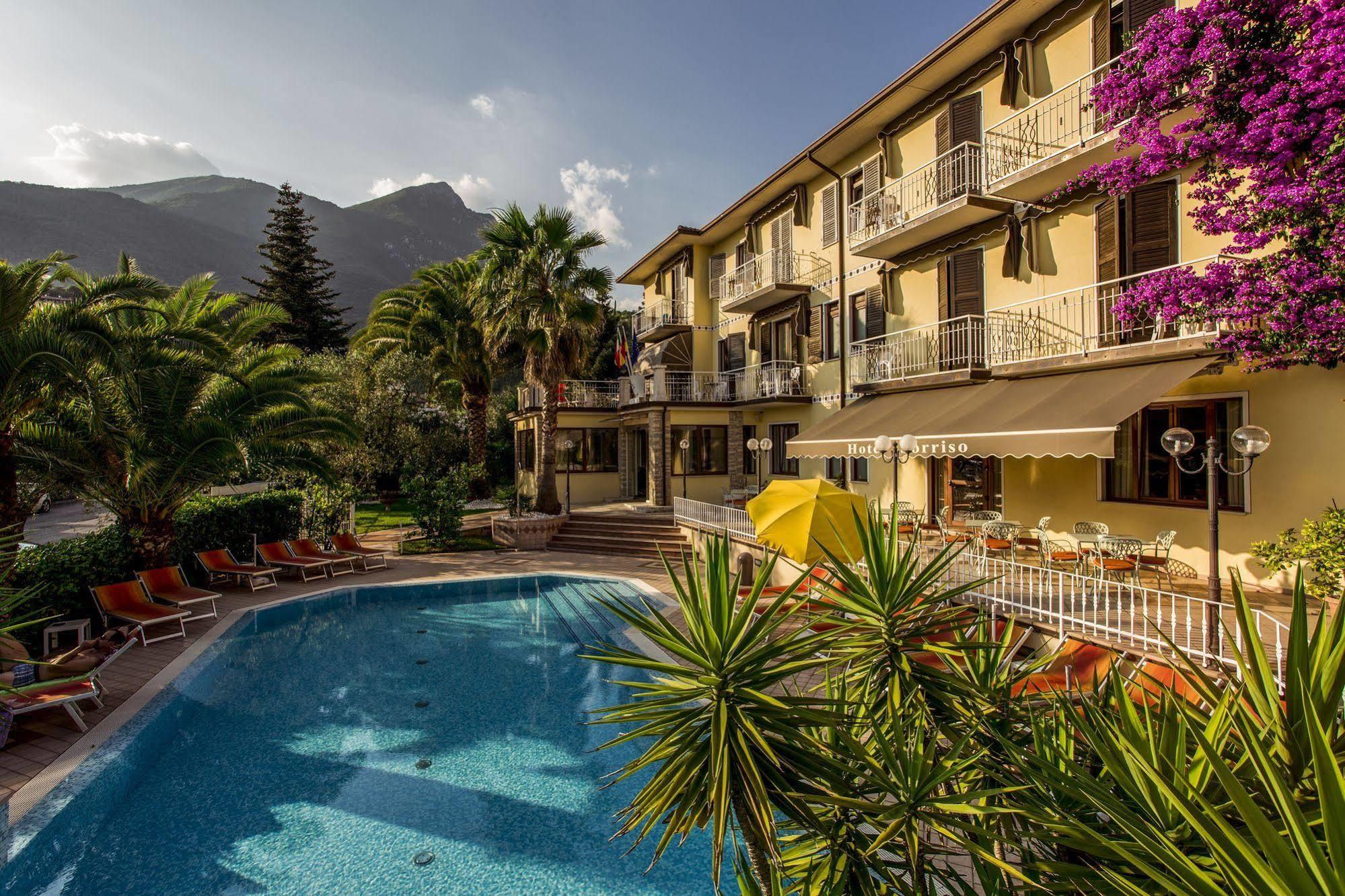 Hotel Sorriso Тосколано-Мадерно Экстерьер фото